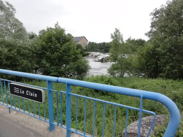 Ravalement Façade Isolant Entreprise isolation extérieure Beaumont Saint-Cyr