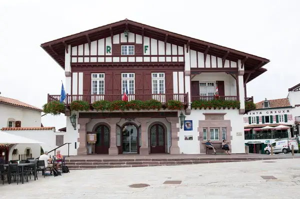 Ravalement Façade Isolant Entreprise isolation extérieure Bidart