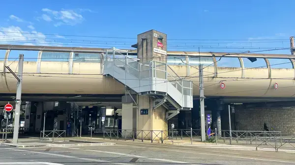 Ravalement Façade Isolant Entreprise isolation extérieure Cenon