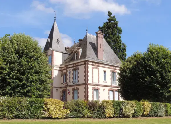 Ravalement Façade Isolant Entreprise isolation extérieure Cherisy