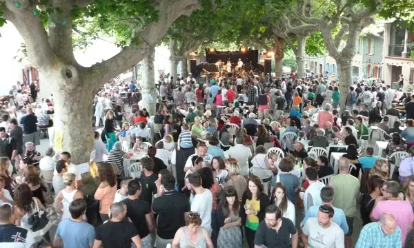 Ravalement Façade Isolant Entreprise isolation extérieure Cintegabelle