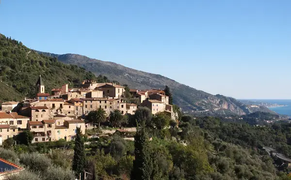 Ravalement Façade Isolant Entreprise isolation extérieure Gorbio