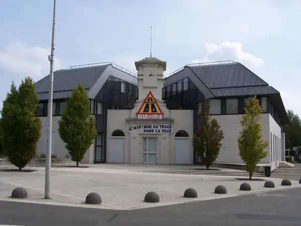 Ravalement Façade Isolant Entreprise isolation extérieure La Verrière