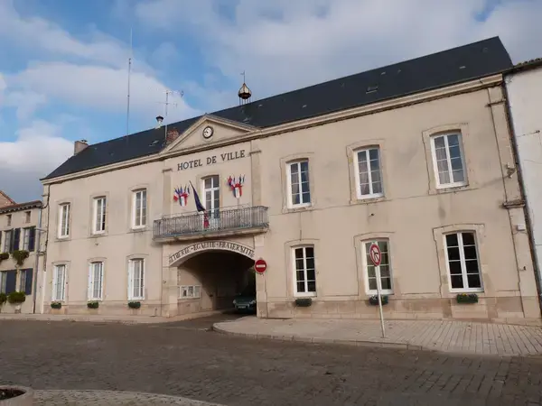 Ravalement Façade Isolant Entreprise isolation extérieure Lussac-les-Châteaux