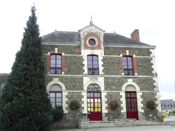 Ravalement Façade Isolant Entreprise isolation extérieure Montreuil-le-Gast