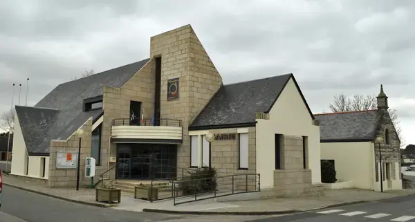 Ravalement Façade Isolant Entreprise isolation extérieure Plouvorn