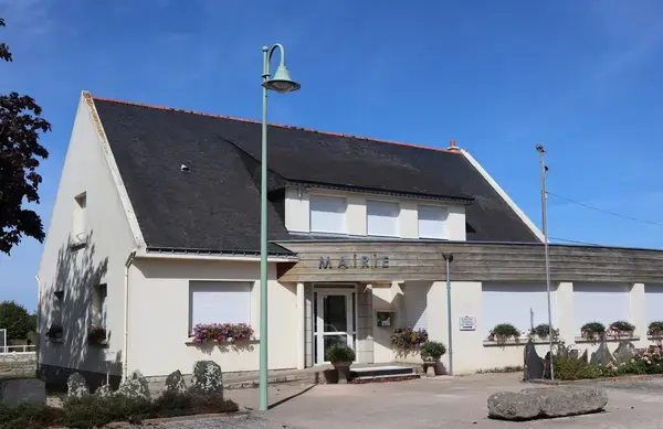 Ravalement Façade Isolant Entreprise isolation extérieure Pluherlin