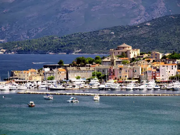 Ravalement Façade Isolant Entreprise isolation extérieure Saint-Florent