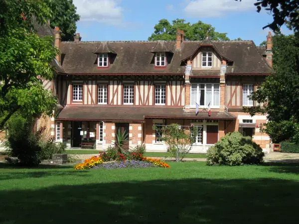 Ravalement Façade Isolant Entreprise isolation extérieure Saint-Hilaire-Saint-Mesmin