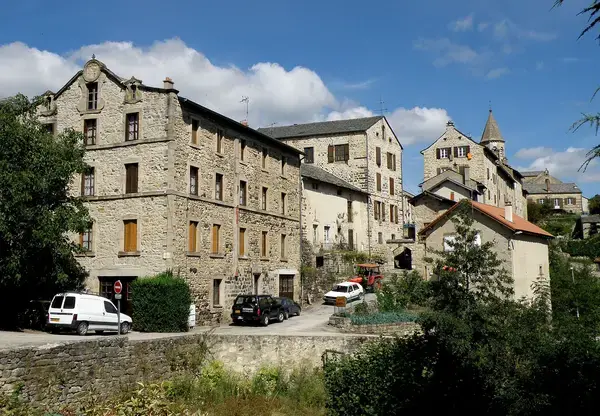 Ravalement Façade Isolant Entreprise isolation extérieure Saint-Julien-Chapteuil