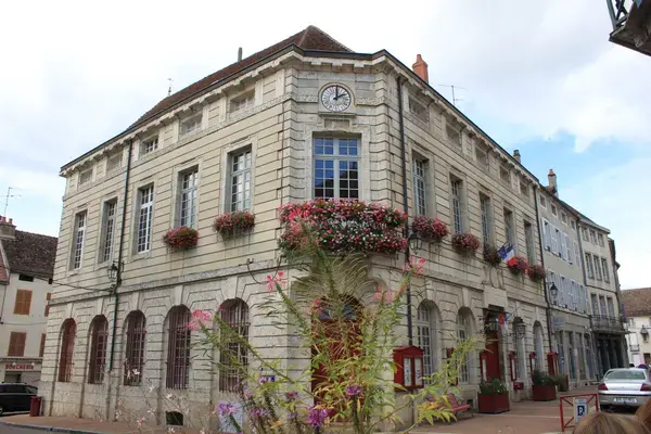 Ravalement Façade Isolant Entreprise isolation extérieure Saulieu